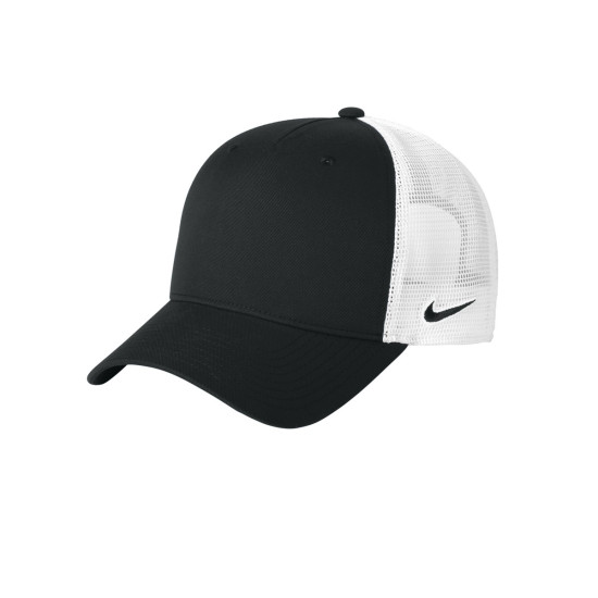Nike Snapback Mesh Trucker Cap