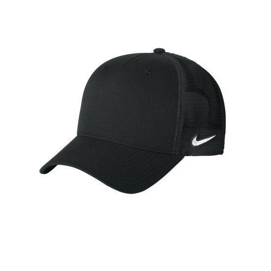 Nike Snapback Mesh Trucker Cap