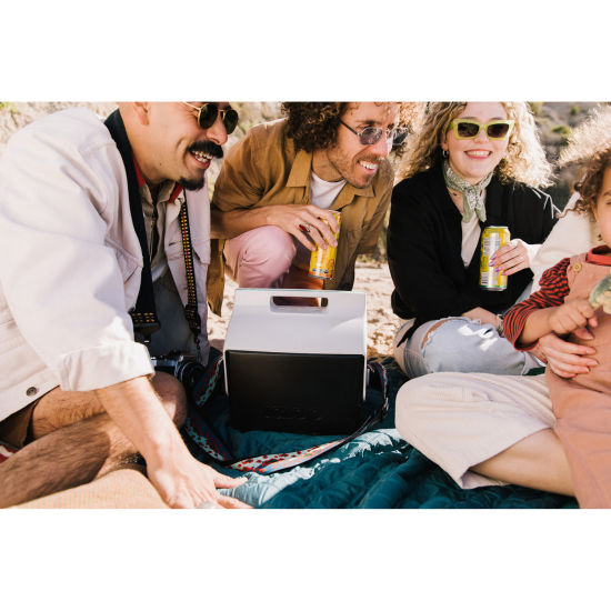 Igloo® Playmate Pal™ 7 Qt Cooler