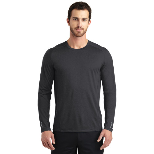 OGIO® ENDURANCE Long Sleeve Pulse Crew