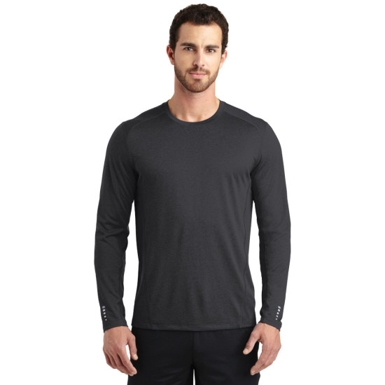 OGIO® ENDURANCE Long Sleeve Pulse Crew