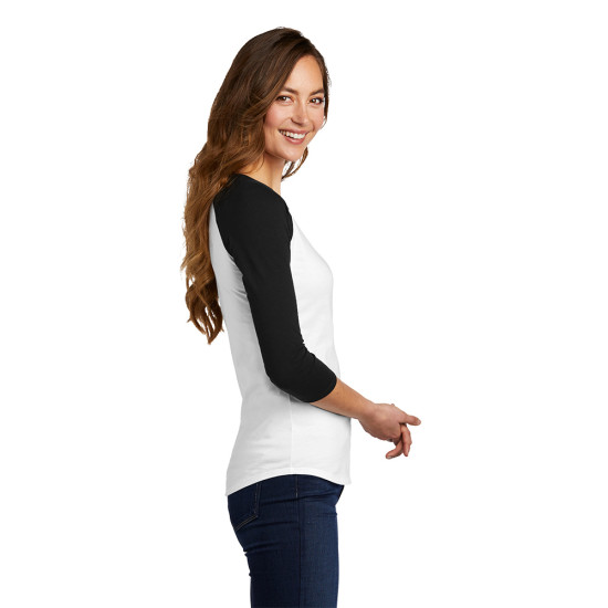 District ® Women’s Fitted Very Important Tee ® 3/4-Sleeve Raglan